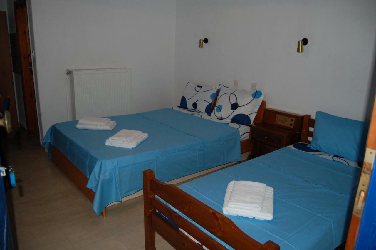 Guesthouse Zografia วราสนา ภายนอก รูปภาพ